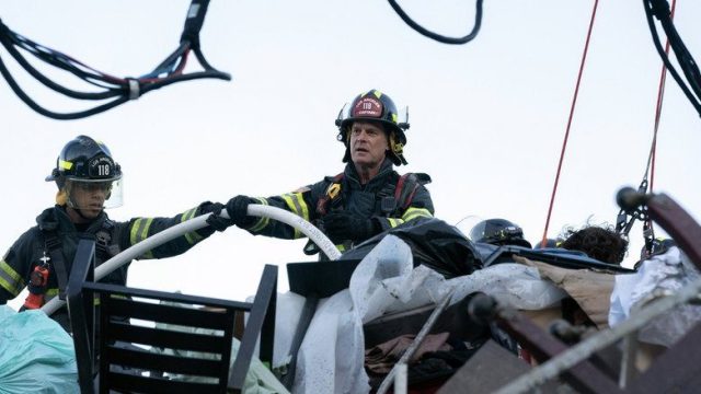 9-1-1 S06E16