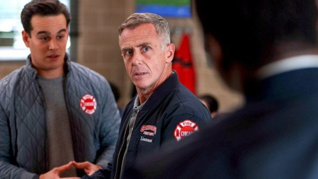 Chicago en llamas S11E09