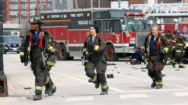 Chicago en llamas S10E17