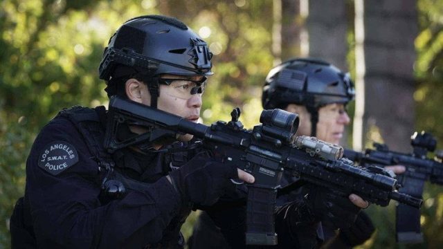 S.W.A.T. S06E13