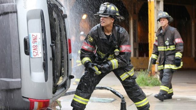 Chicago en llamas S03E01