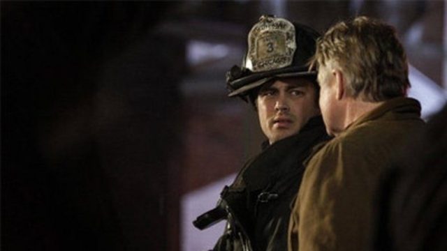 Chicago en llamas S01E17