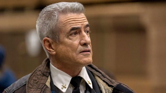 Chicago en llamas S13E16