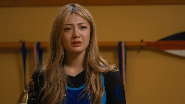 Crew Girl S01E08