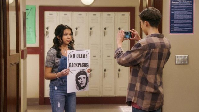 Sr. Iglesias S01E03