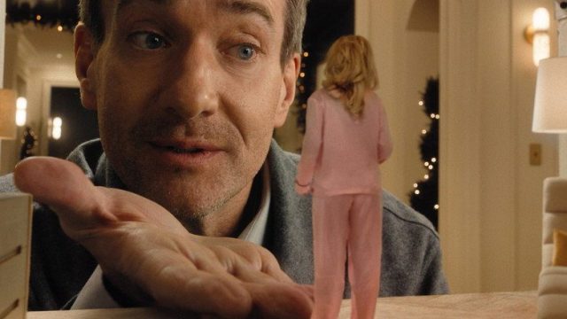 La mujer miniatura S01E02