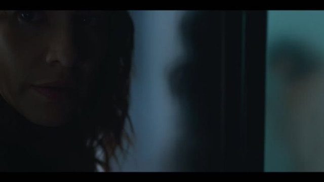 La huésped S01E02