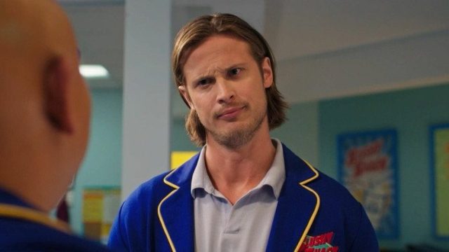 Reginald: El vampiro S02E10