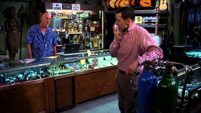 Dos Hombres y Medio S09E10