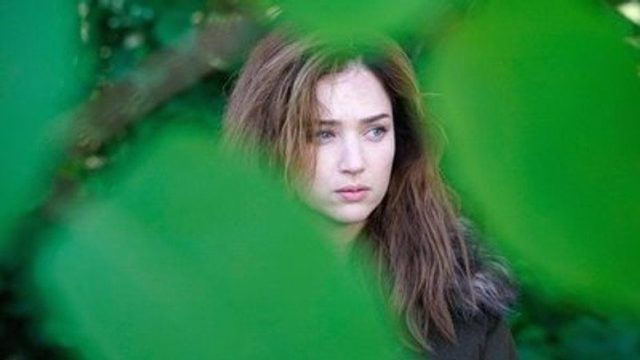Zoo S02E08