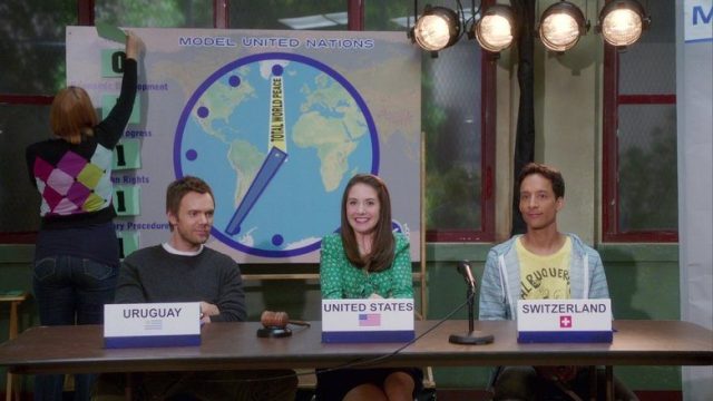 Community S03E02