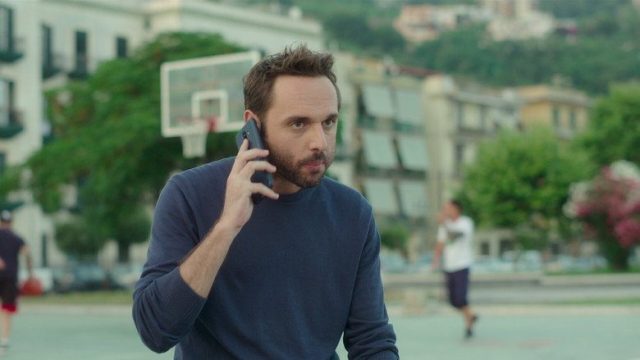 Sara, la mujer en las sombras S01E03