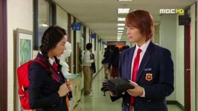 Educando a la Princesa S01E04