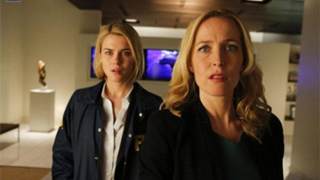 Crisis S01E01