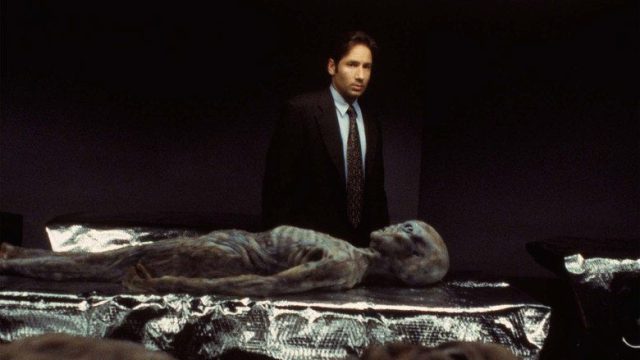 Los Expedientes Secretos X S05E01