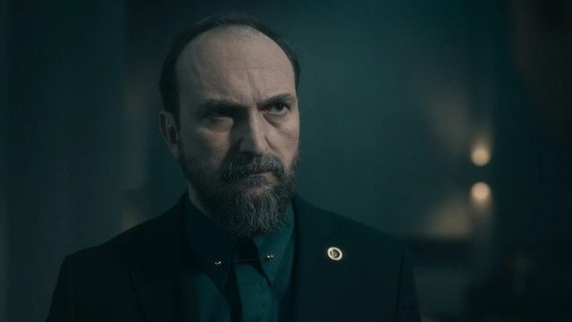 Cráneo febril S01E05