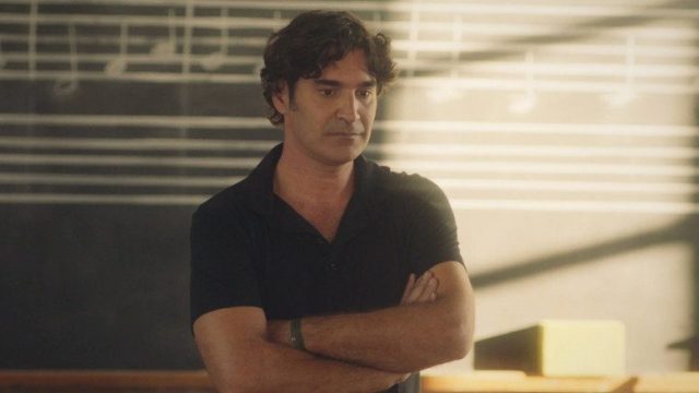 El maestro y la música azul S01E07