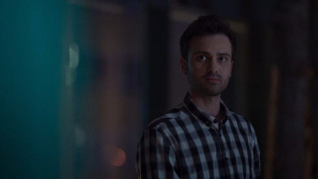 Como vuela el cuervo S01E08