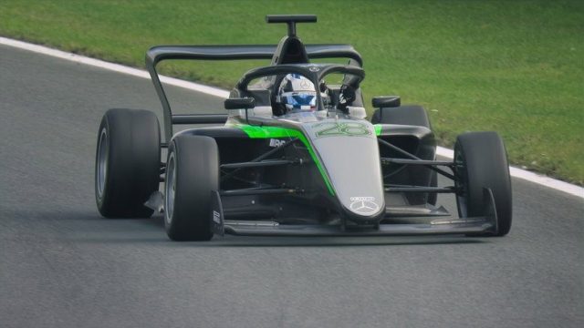 F1: La academia S01E04