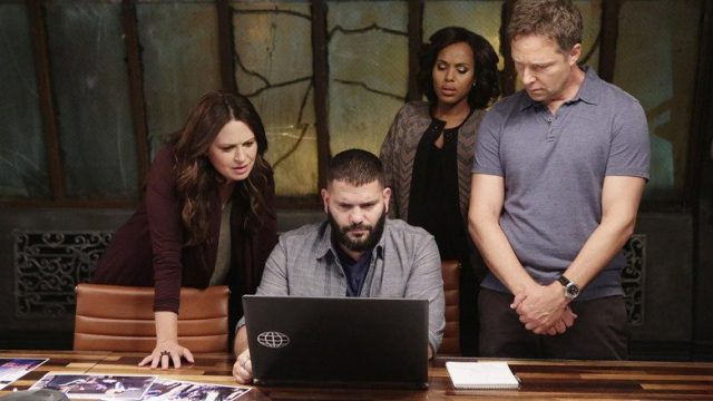 Escándalo S06E03