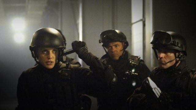 Battlestar Galactica S01E03