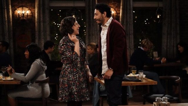 Call Me Kat S01E09