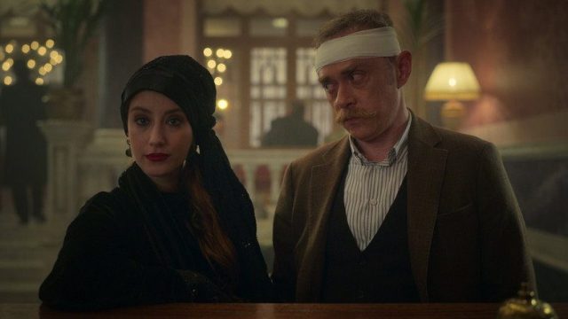 Medianoche en el Pera Palace S01E03