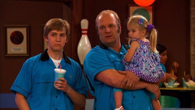 ¡Buena suerte Charlie! S02E24
