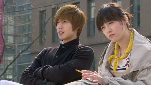 Los chicos son mejores que las flores S01E18