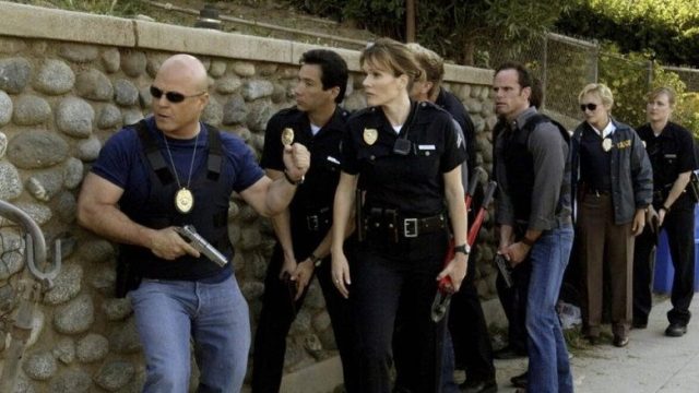 El Escudo S04E09