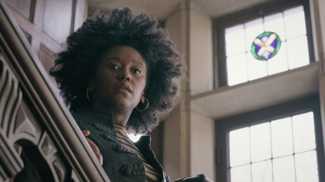 La directora S01E04