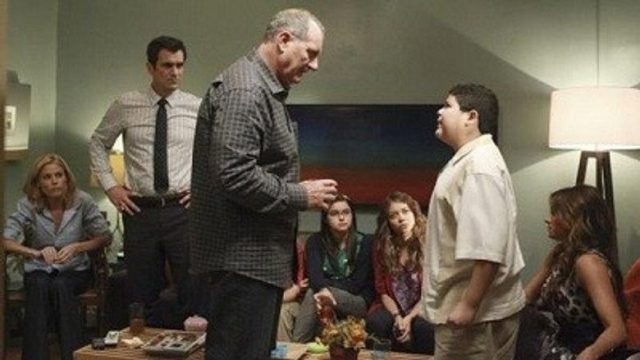 Una Familia Moderna S03E02