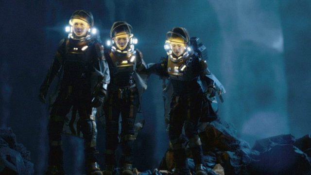 Perdidos en el espacio S03E01