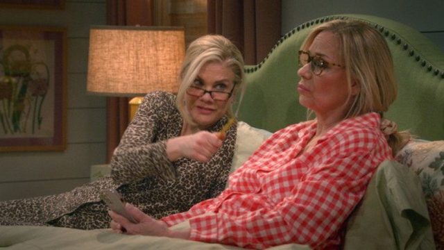 Leanne S01E12