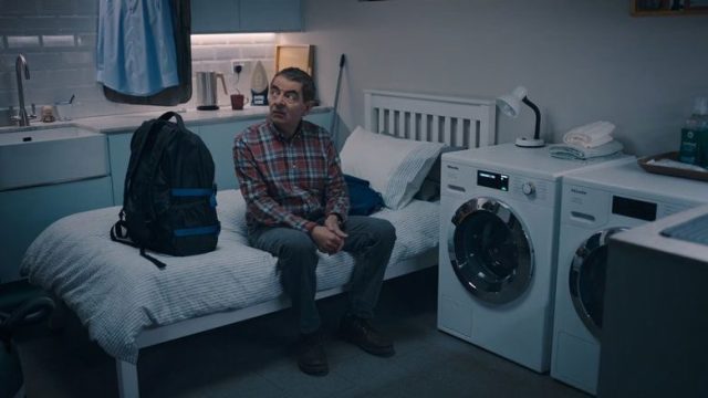 Hombre vs. Abeja S01E02