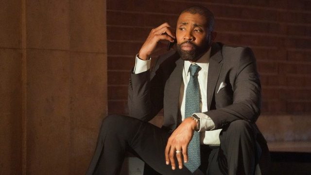 Black Lightning S02E01