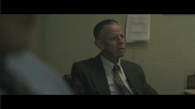 Un extraño enemigo S02E05