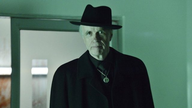 12 Monos S01E05