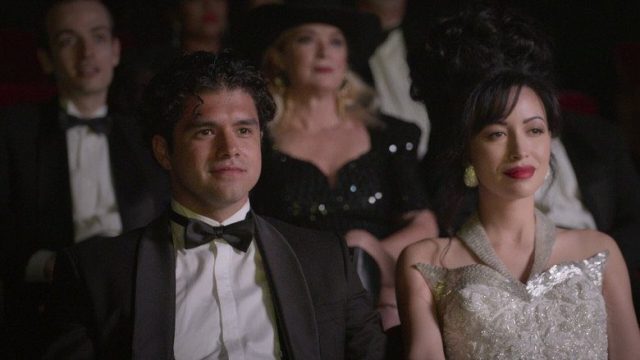 Selena: La serie S01E15
