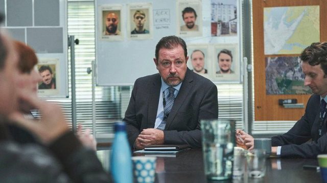 The Bay S04E02
