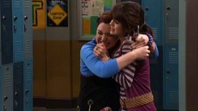 Los Hechiceros de Waverly Place S02E23