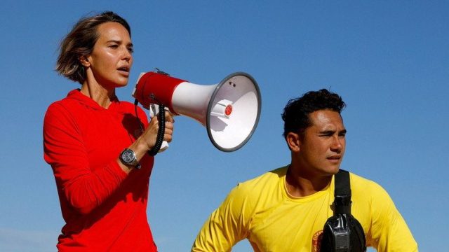 Rescue: HI-Surf S01E12