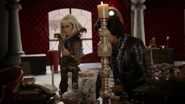 Érase una vez en el País de las Maravillas S01E10