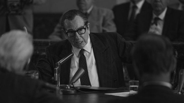 Life, Larry and the Pursuit of Unhappiness: An Almost History of America S01E03