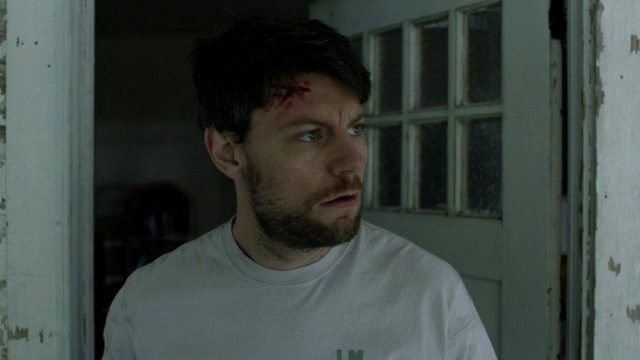 Outcast S01E06