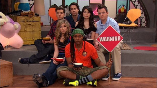 iCarly S06E01