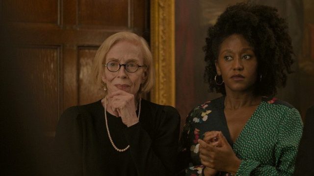 La directora S01E02