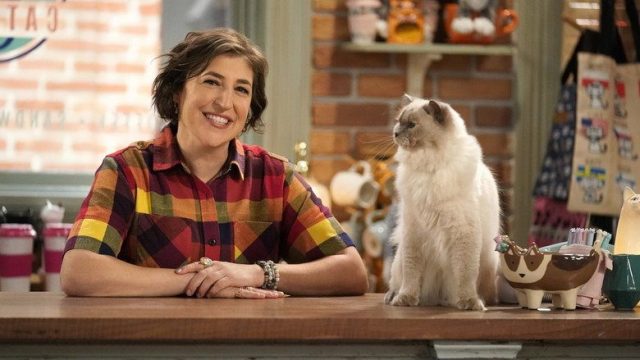 Call Me Kat S01E02