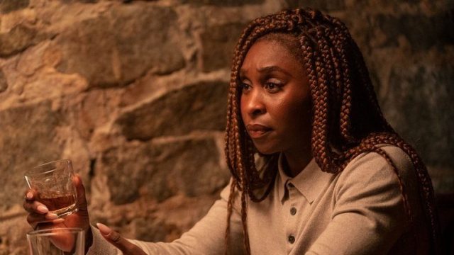 El visitante S01E03