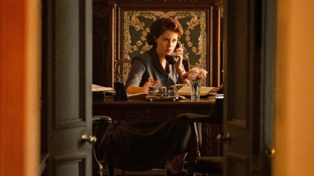The Crown S01E04